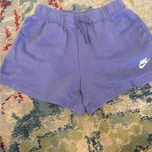 Nike Club Fleece shorts size small